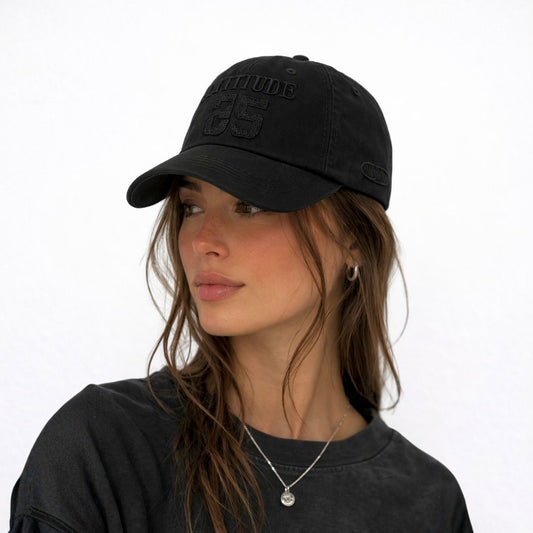 Men’s black Shadow 35 baseball cap front view with street style design and curved brim